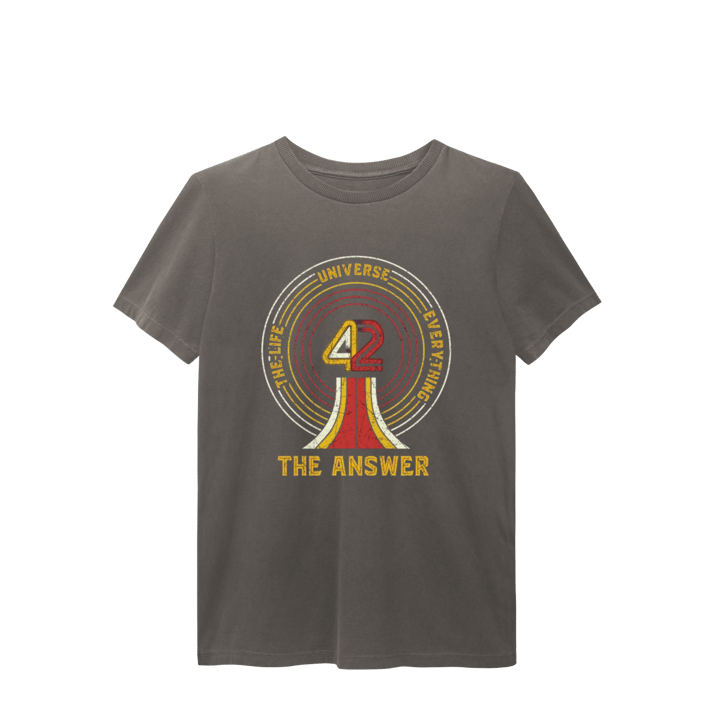 Camiseta Estonada 42 The Answer Cinza-Chumbo - Estampa Retrô Guia do Mochileiro