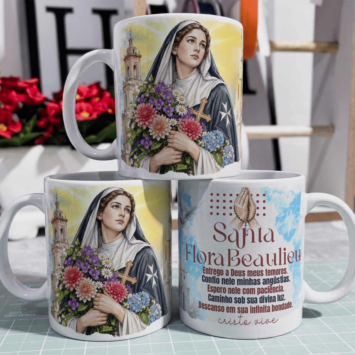 Nome do produto: Caneca - Santos Católico - Santa Flora Beaulieu