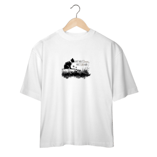 Nome do produtoCamiseta Oversized Gatos - Vc não é daqui, vc está aqui