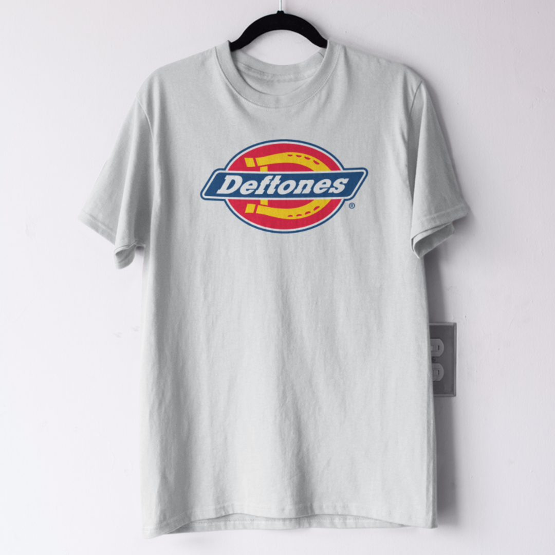 Deftones - Dickies R$84,90 em Flutuante