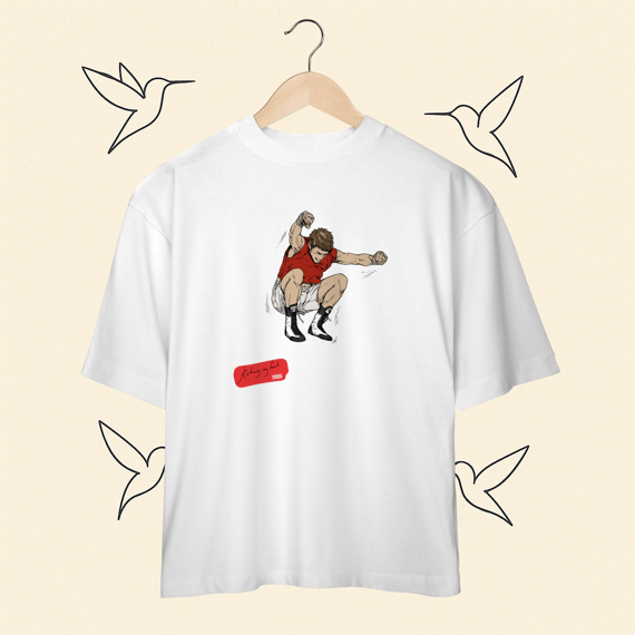 Oversized Ruel Kicking my Feet