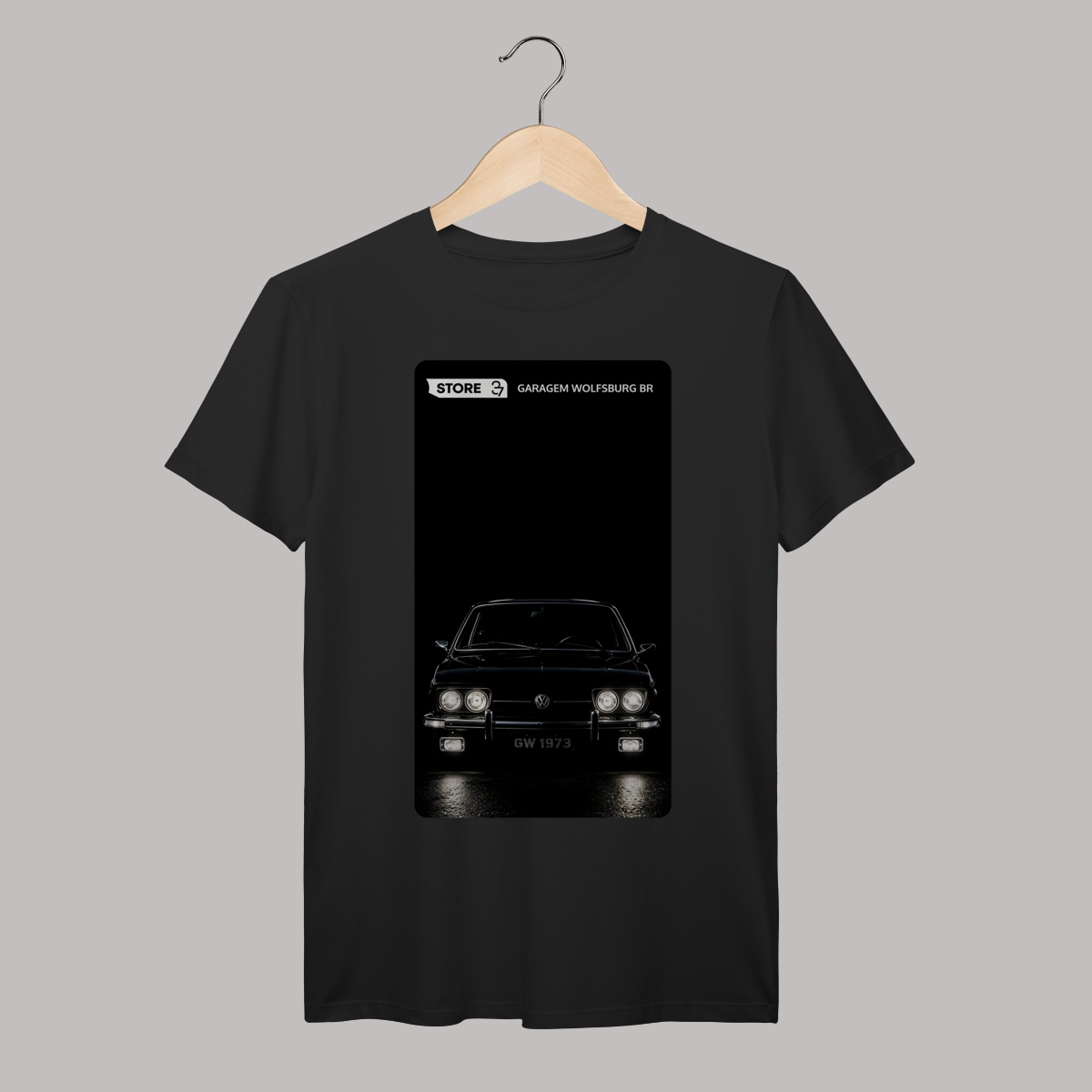 Nome do produto: CAMISETA PRIME ✠ GARAGEM WOLFSBURG BR  GW 1973