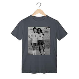 Nome do produto Camiseta Chico Buarque & Bob Marley - Lendas do Futebol