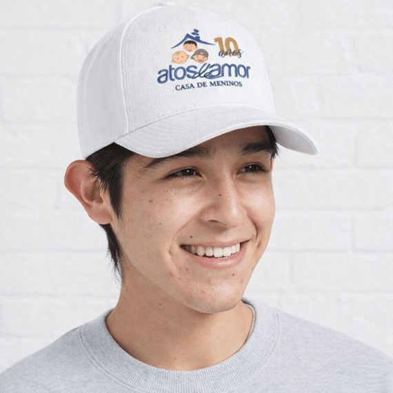 Boné Comemorativo – 10 Anos da Casa de Meninos Atos de Amor