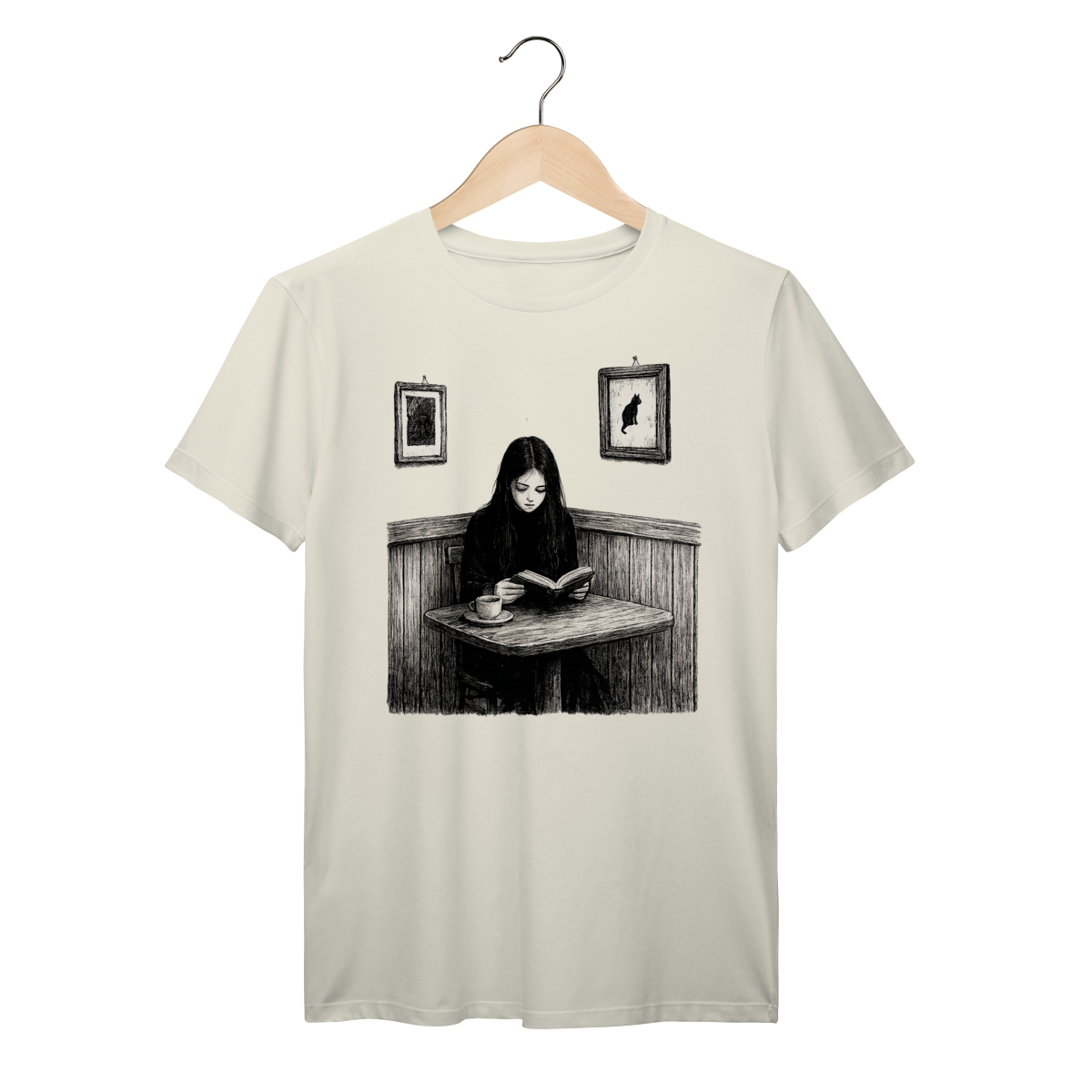 Nome do produto: Camiseta Surian Troff Menina lendo no Café Algodão Prime