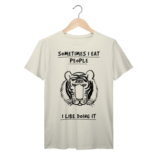 Nome do produto Camisetas John Sometimes I Eat Streetwear Algodão Prime