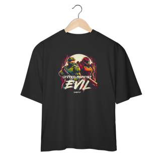 Nome do produto Camiseta Oversized - United Against Evil