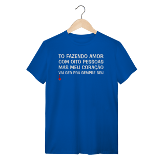 Nome do produto Camiseta To Fazendo Amor com Oito Pessoas