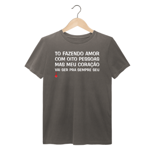 Nome do produto Camiseta To Fazendo Amor com Oito Pessoas - Estonada