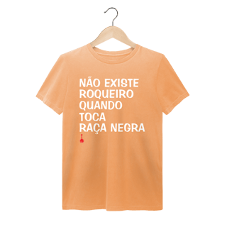 Nome do produto Camiseta Não Existe Roqueiro Quando Toca Raça Negra - Estonada