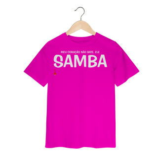 Nome do produto Camiseta Infantil Meu Coração Não Bate, Ele Samba