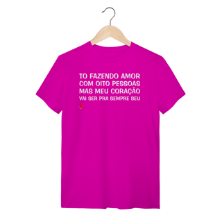 Nome do produto Camiseta To Fazendo Amor com Oito Pessoas
