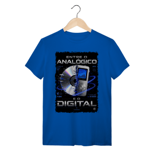 Nome do produto Camiseta entre o analógico e o digital - anos 2000