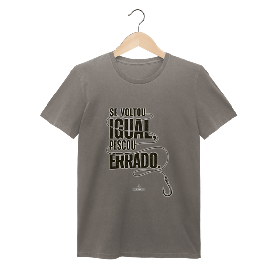 Se voltou igual... T-Shirt estonada feminina
