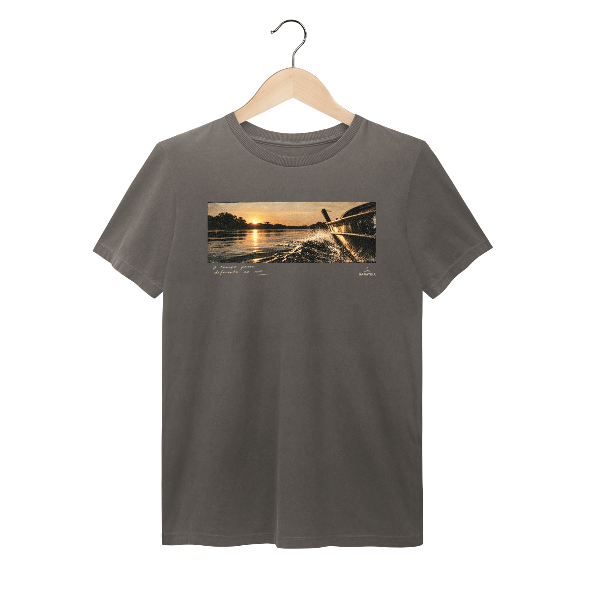 Nome do produto: O Tempo do Rio — Camiseta Estonada Prime GARATEIA
