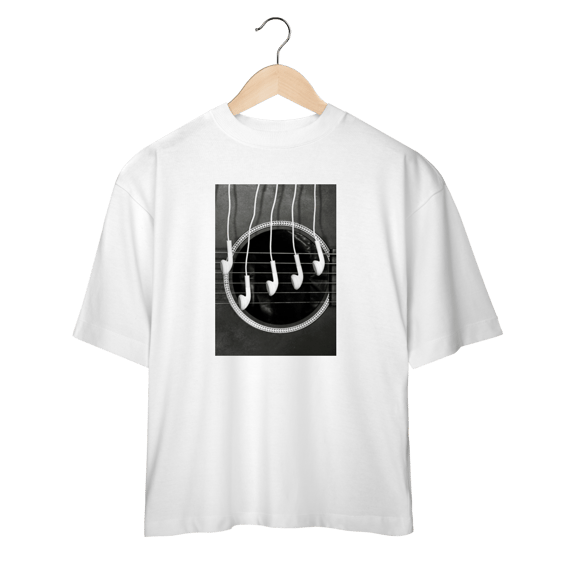 Oversized - Vibrando em cada acorde. 