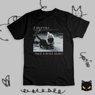 Camiseta 'gato preto não da azar!'