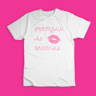 Nome do produto Camiseta 'PROTEJAM AS BONECAS (protect the dolls)'