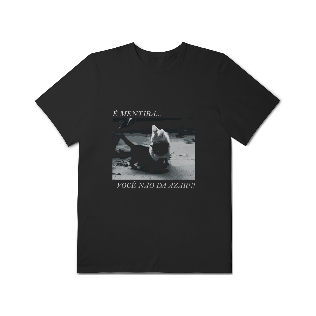 Nome do produto: Camiseta Plus Size \'gato preto não da azar!\'