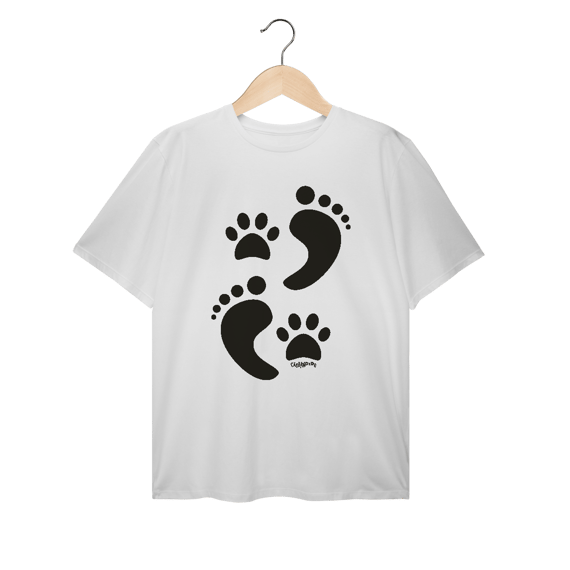 Camiseta Plus Size Cachorro Pegadas