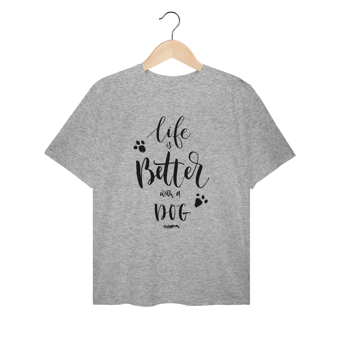 Nome do produto: Camiseta Plus Size Life is Better With a Dog