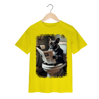 Nome do produto Camiseta Infantil Bulldog Francês no Trono Lendo Jornal