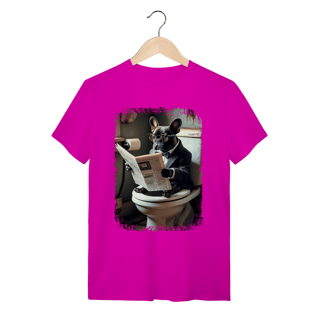 Nome do produto Camiseta Bulldog Francês no Trono Lendo Jornal