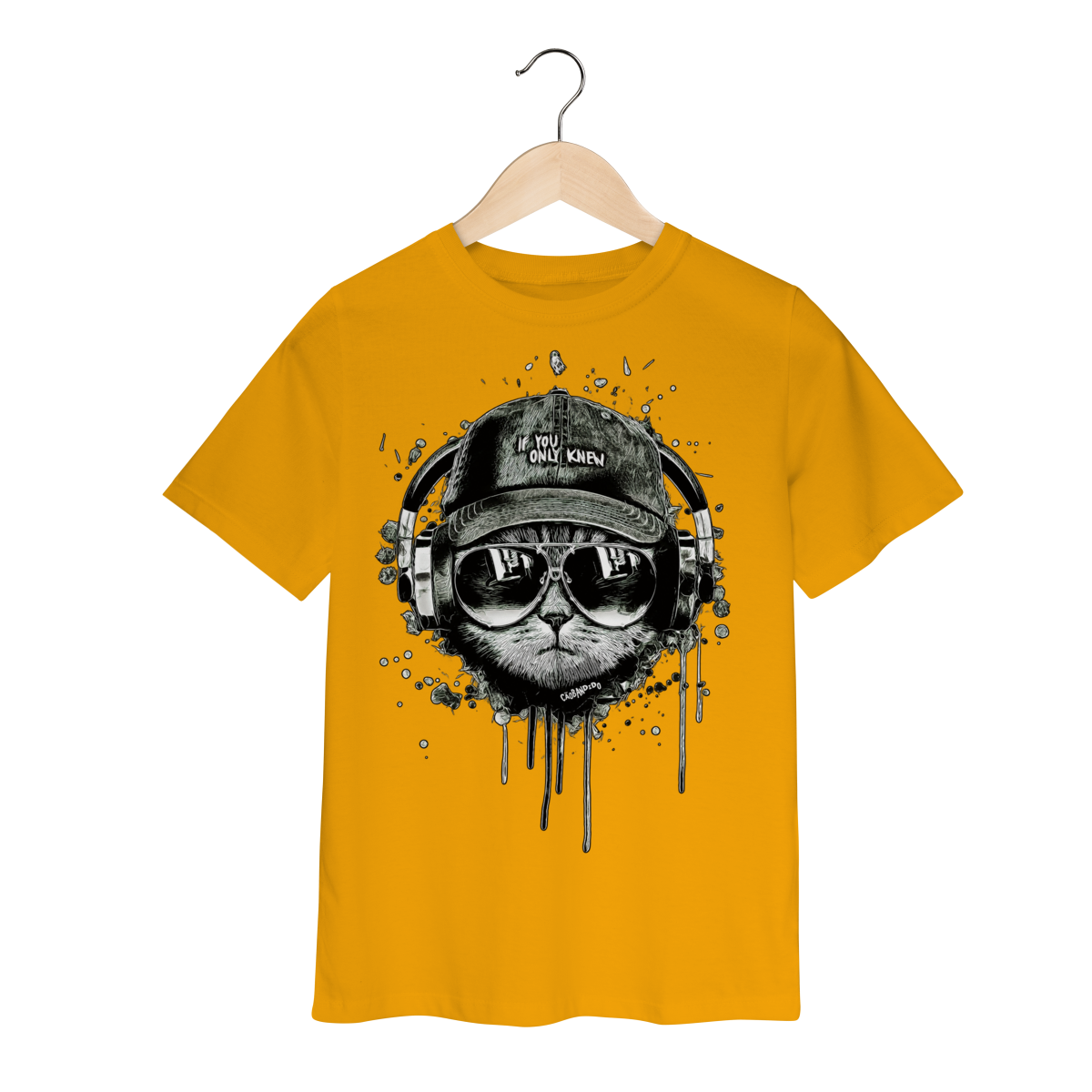 Camiseta Infantil Gato Ouvindo Música de Boné e Óculos