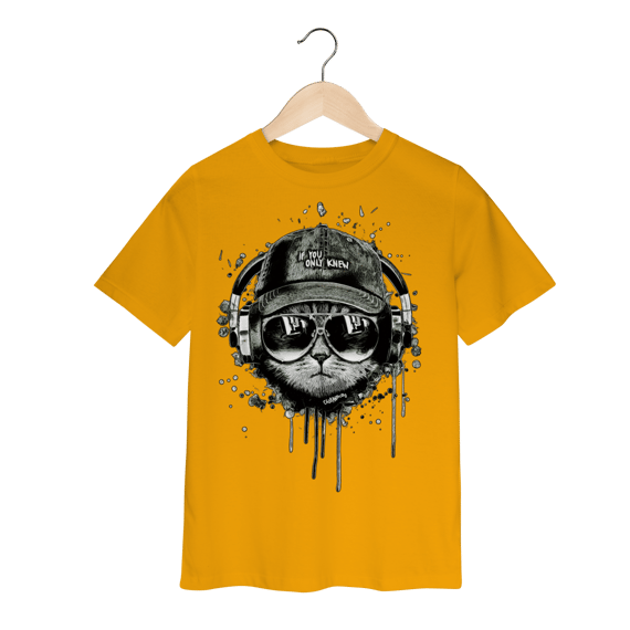 Camiseta Infantil Gato Ouvindo Música de Boné e Óculos