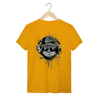 Nome do produto Camiseta Gato Ouvindo Música de Boné e Óculos