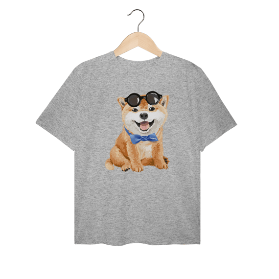 Camiseta Plus Size Akita Filhote de Óculos e Gravatinha