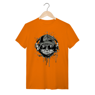 Nome do produto Camiseta Gato Ouvindo Música de Boné e Óculos