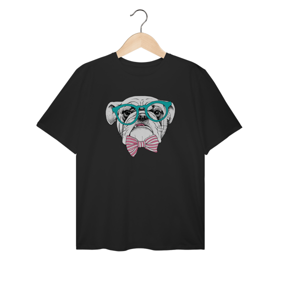 Camiseta Plus Size Bulldog Inglês de Óculos e Gravatinha