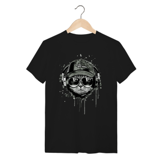 Camiseta Gato Ouvindo Música de Boné e Óculos