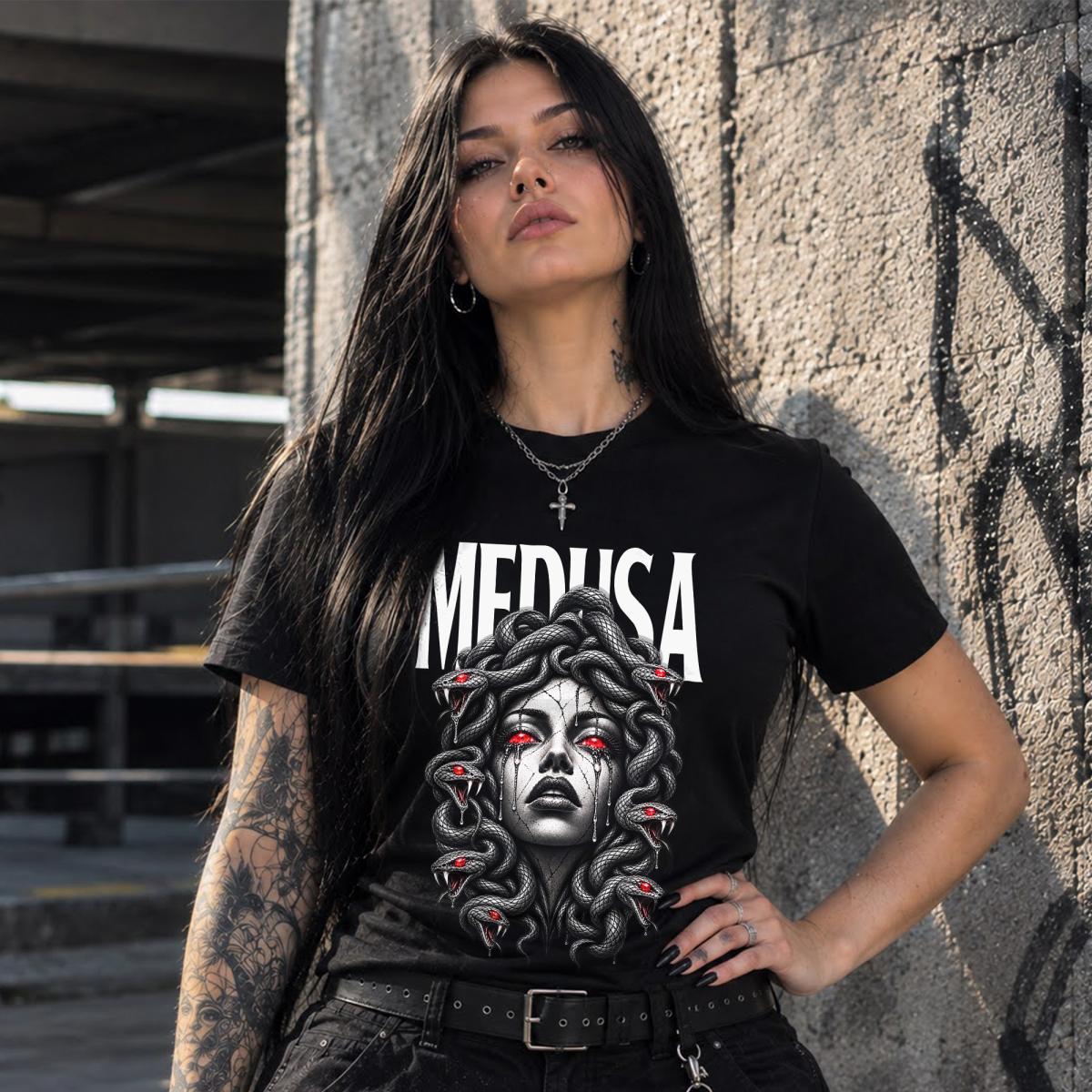 CAMISA MEDUSA – O OLHAR QUE TRANSFORMA