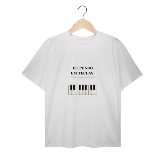 Eu penso em teclas | T-Shirt Plus Size