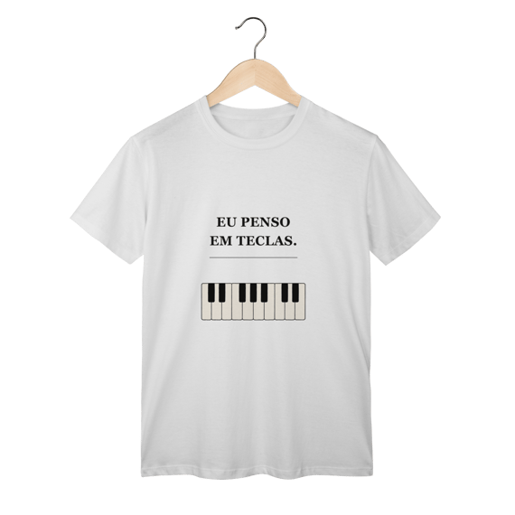 Eu penso em teclas | T-Shirt Classic