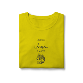 Nome do produto Camiseta - E o Cordeiro Venceu a Morte (Feminina)