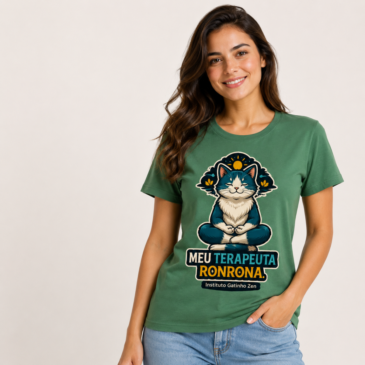 Camiseta Feminina - Meu terapeuta ronrona