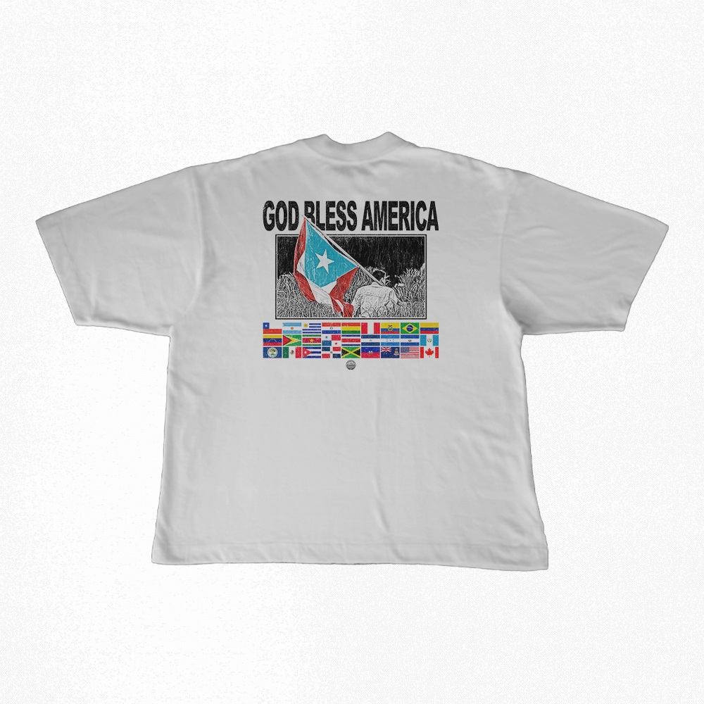 Camiseta Oversized | GOD BLESS AMERICA - Bad Bunny R$164,90 em
