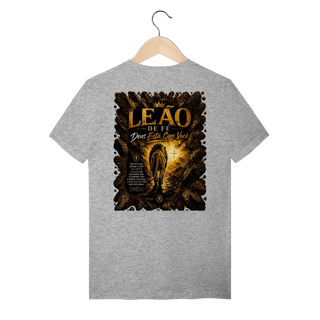 Nome do produto Camiseta Leão de Fé – Deus Está Com Você | Josué 1:9