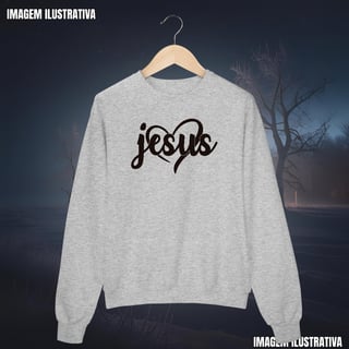 Nome do produtoMoletom Fechado Amor Divino: JESUS (Coração) | DTF HD Unissex