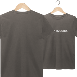 Nome do produto É Muita Coisa | Camiseta Estonada