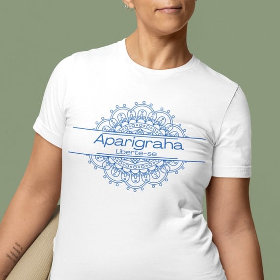 Camiseta Yoga Plus Size Aparigraha, Liberte o que Não te Serve