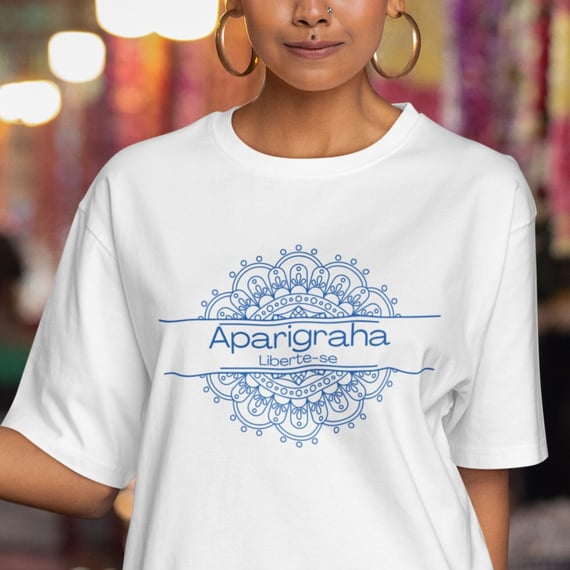 Camiseta Yoga Oversized Aparigraha, Liberte o que Não te Serve