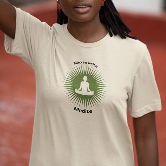 Camiseta de Yoga Meditação Solar
