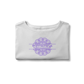 Nome do produto Camiseta Yoga Cropped Brahmacharya, Foque no Essencial