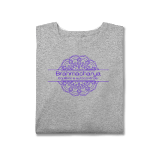 Nome do produto Camiseta Yoga Plus Size Brahmacharya, Foque no Essencial