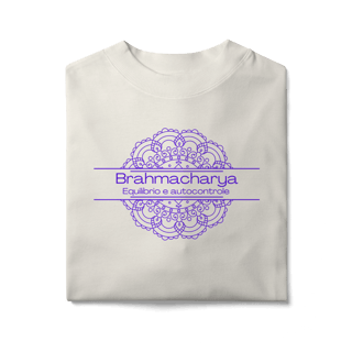 Nome do produto Camiseta Yoga Oversized Brahmacharya, Foque no Essencial 