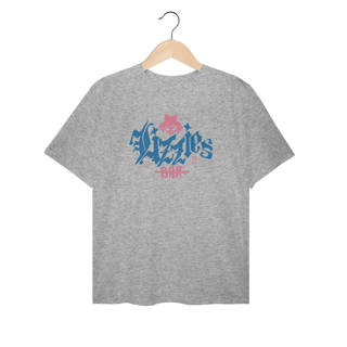 Nome do produtoCamiseta Lizzie’s Bar – Night City Series - Plus Size